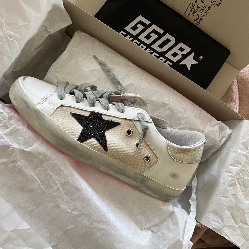 Golden Goose Sneakers